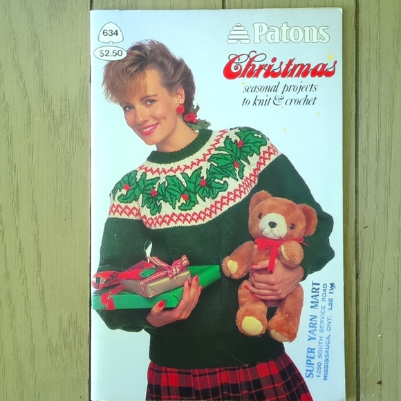Patons Christmas 634 Seasonal Projects to Knit and Crochet - Picture 2 of 8